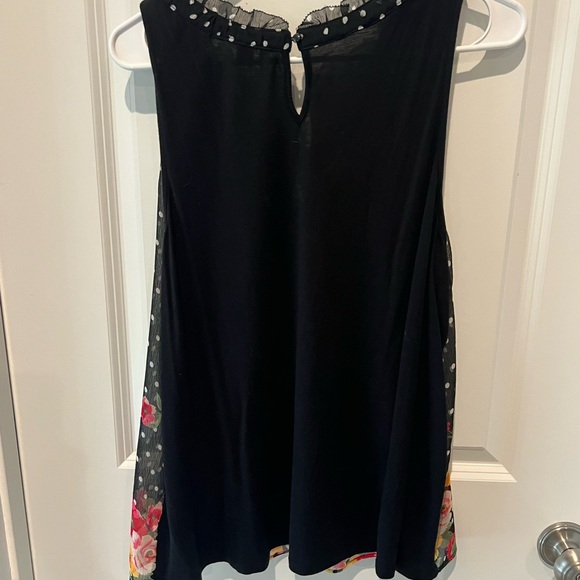 Elle top size large - Picture 11 of 14